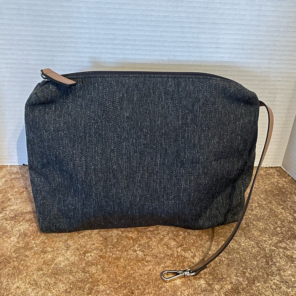 Naturalizer Grey Pouch